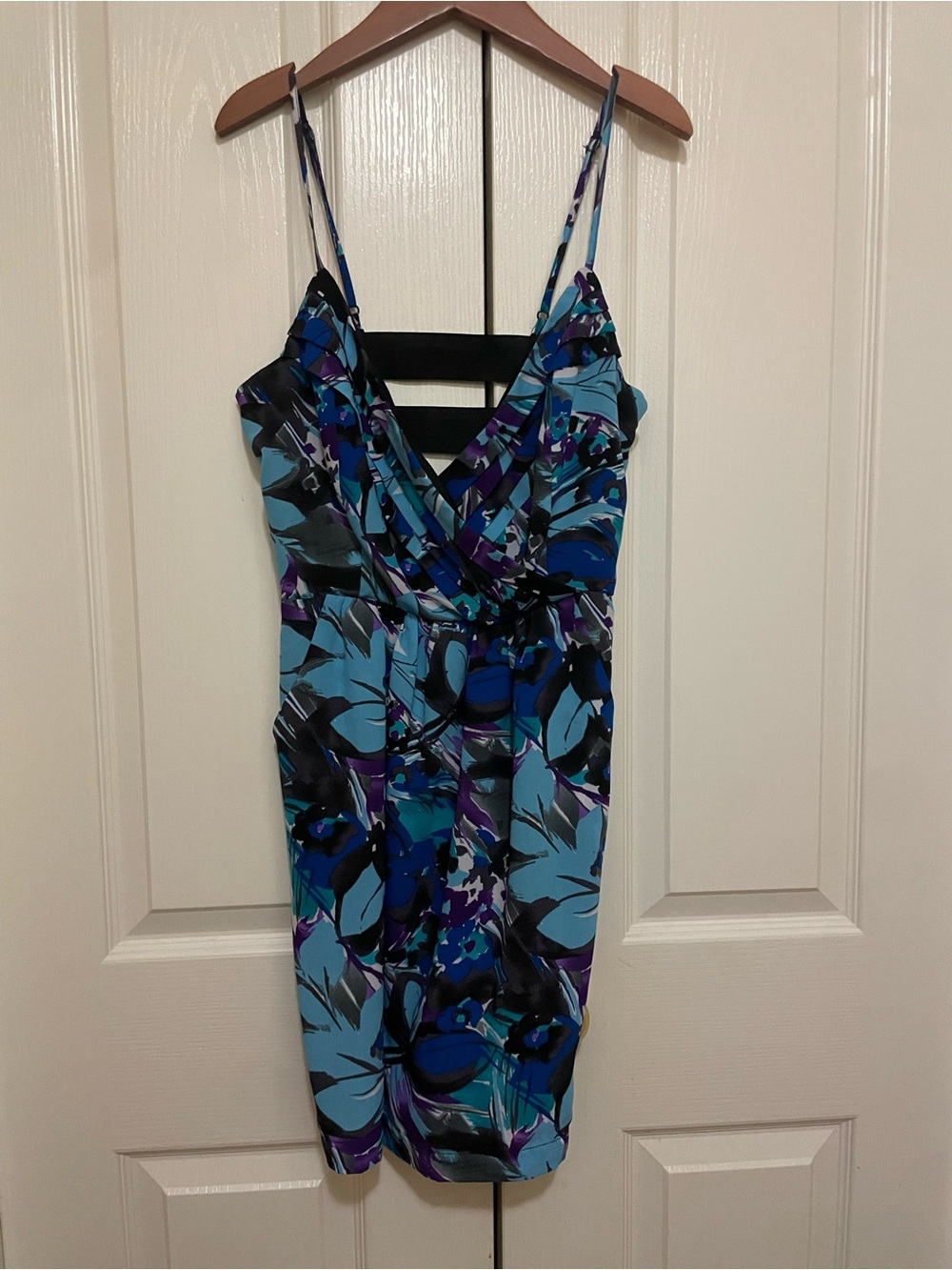 Blue Floral V-Neck Spaghetti Strap Dress with Adjustable Straps